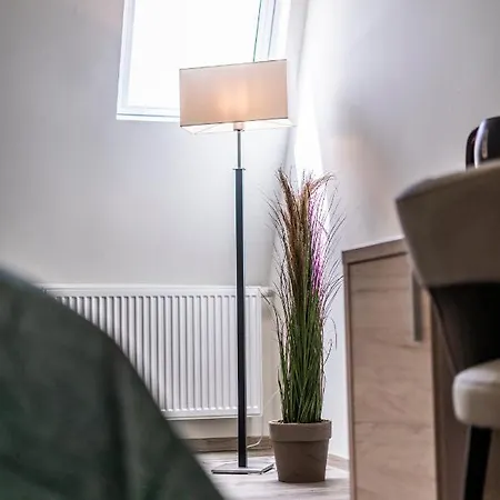 Hoekis-zimmervermietung 5 3*