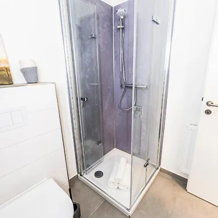 Hoekis-zimmervermietung 5 招待所 3*